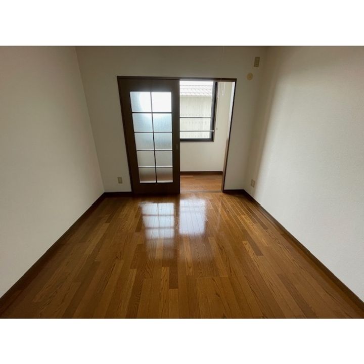 ウエスト ハートの内装