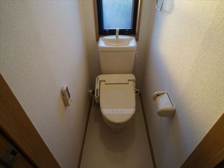 佳章原島の内装