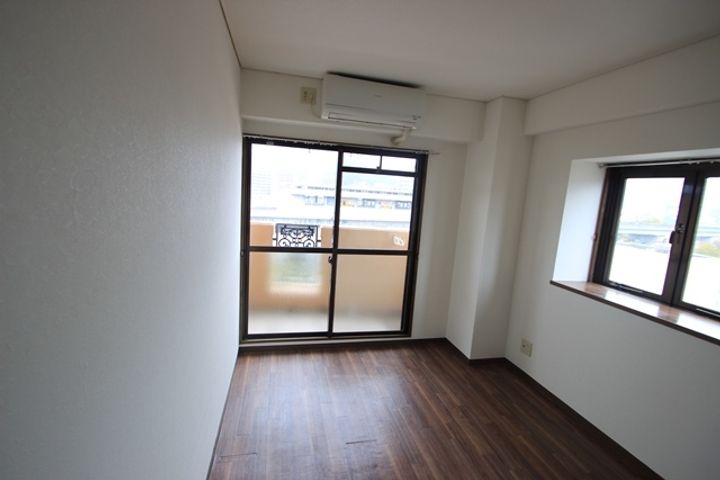 アストラムシンカワの内装