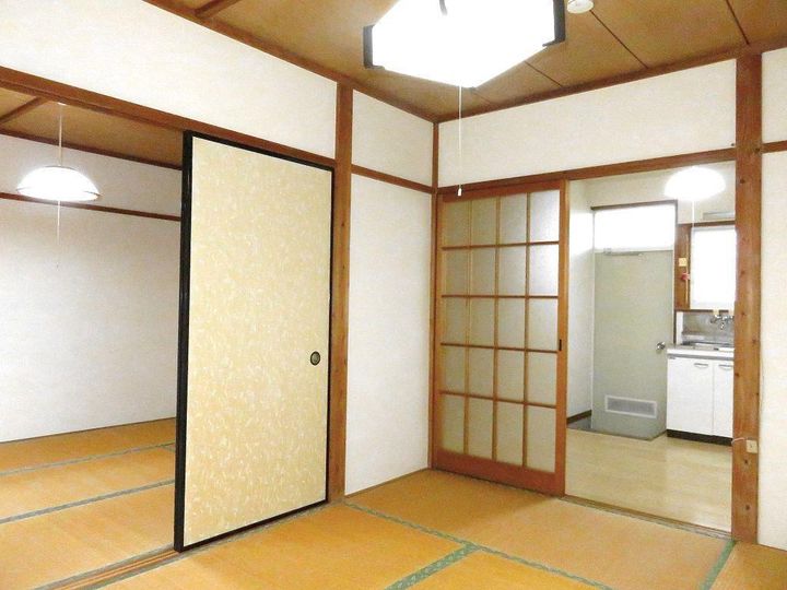 ハイツナルセの居間