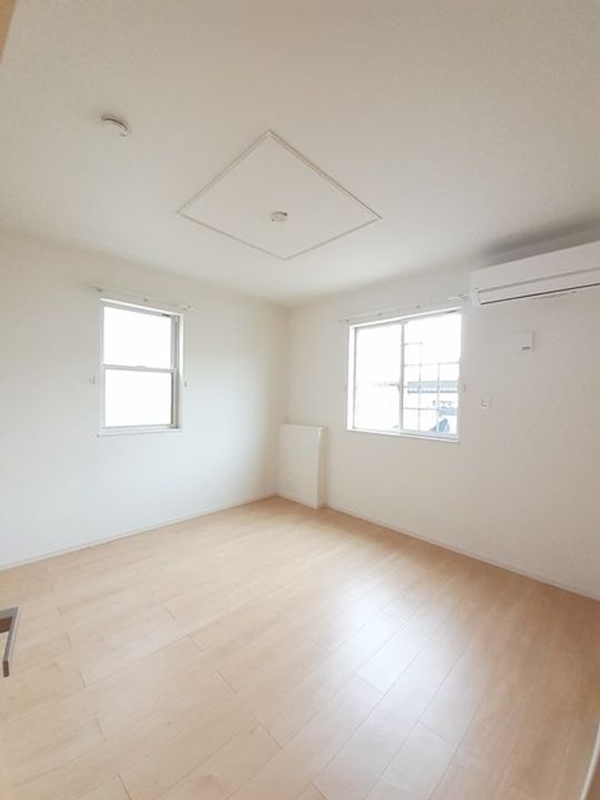 ロータス南島田の内装