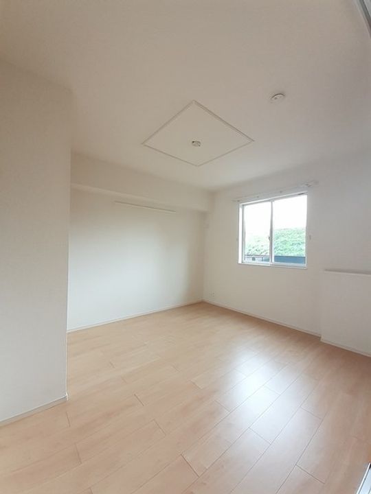 ロータス南島田の内装