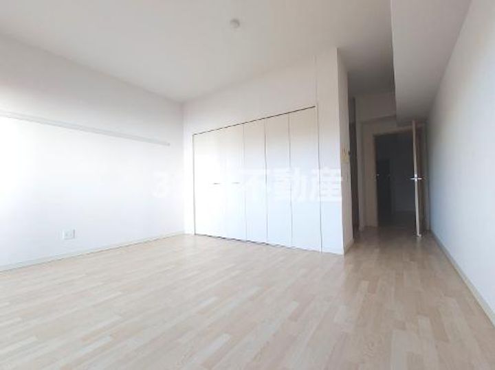 岐阜県岐阜市宇佐東町(マンション)の賃貸物件の居間