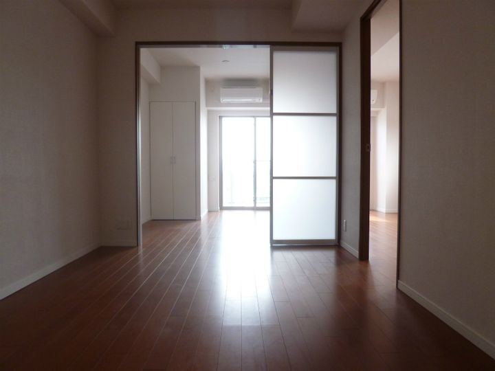 東京都府中市若松町2(マンション)の賃貸物件の居間