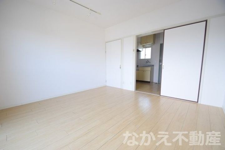 徳島県小松島市横須町(マンション)の賃貸物件の内装