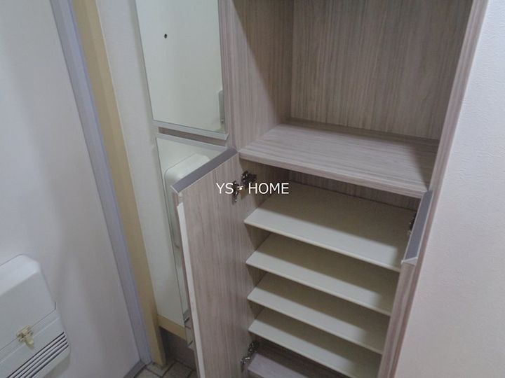 東京都中野区若宮2(アパート)の賃貸物件の玄関