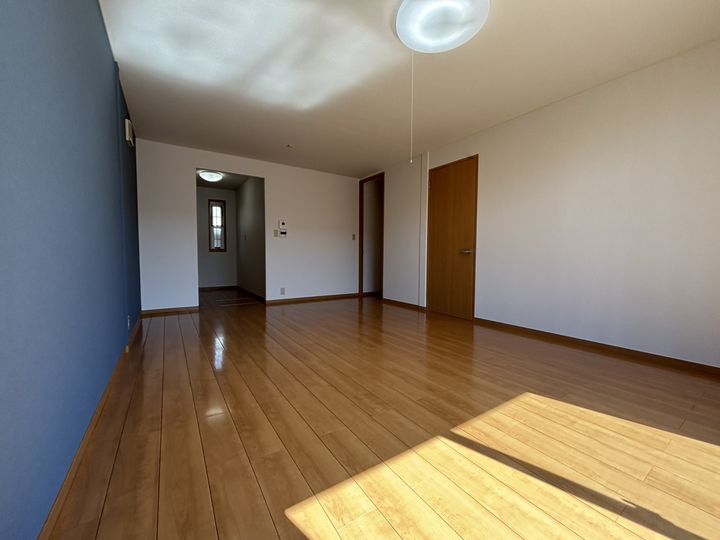 スカーレットヒルIIの居間