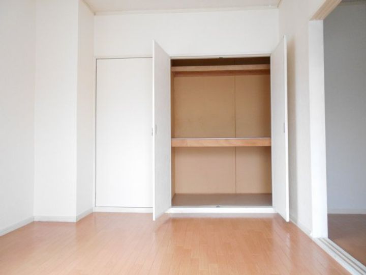 コスモハチヤの内装