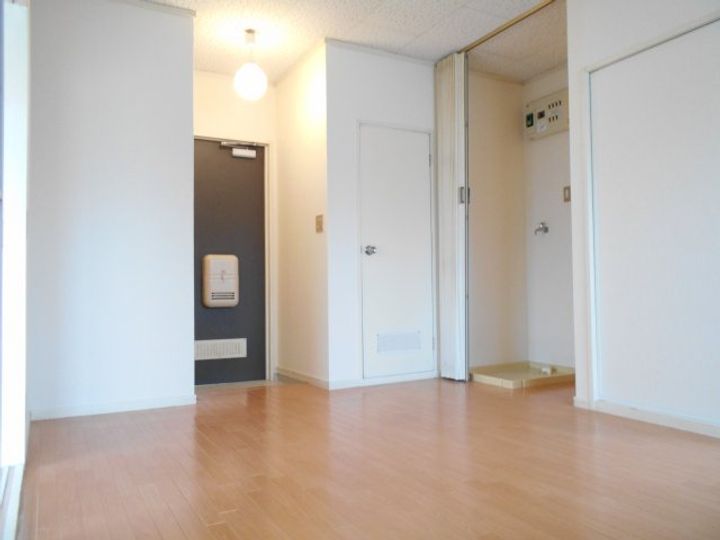 コスモハチヤの内装