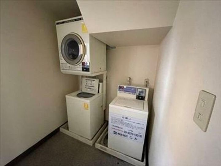 ダイヤモンドビル高田馬場の地図