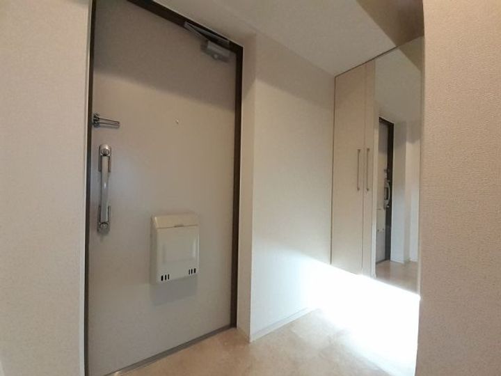 ヴァンヴェール森の宮の玄関