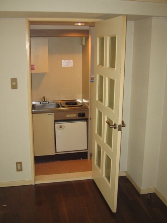 アートパレス大泉学園No.1の居間