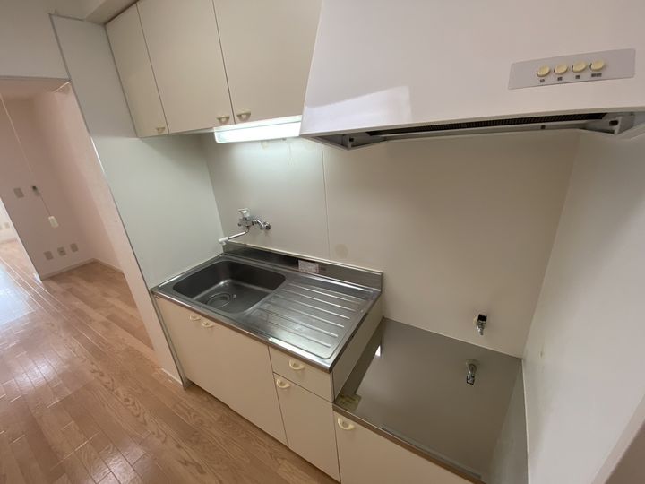 ロイヤルマンション上小出のキッチン