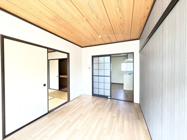 エクセルスリーの居間