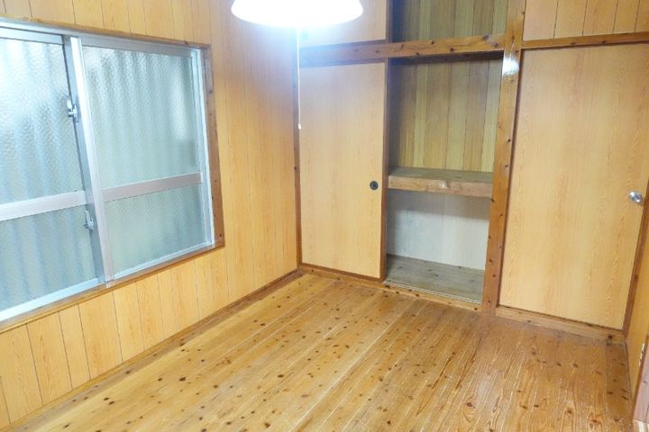 はるか荘の居間