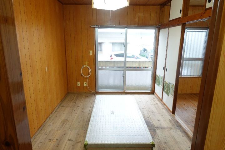 はるか荘の居間