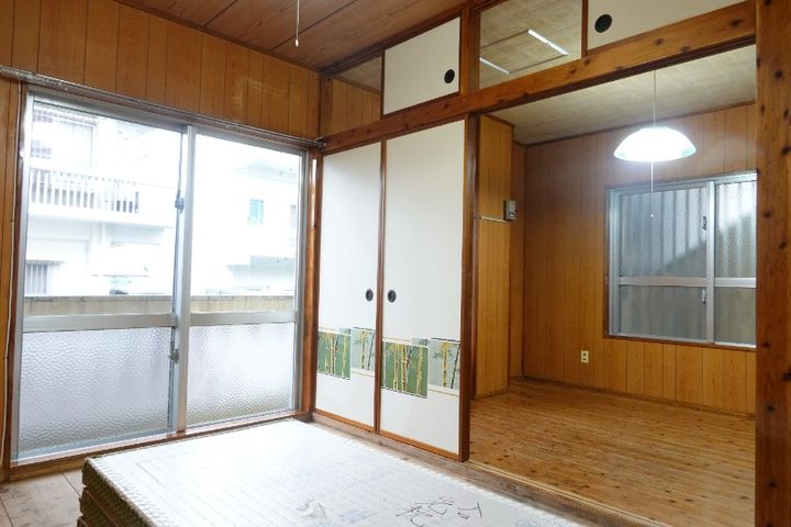 はるか荘の居間
