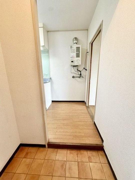 大阪府寝屋川市池田北町(マンション)の賃貸物件の玄関