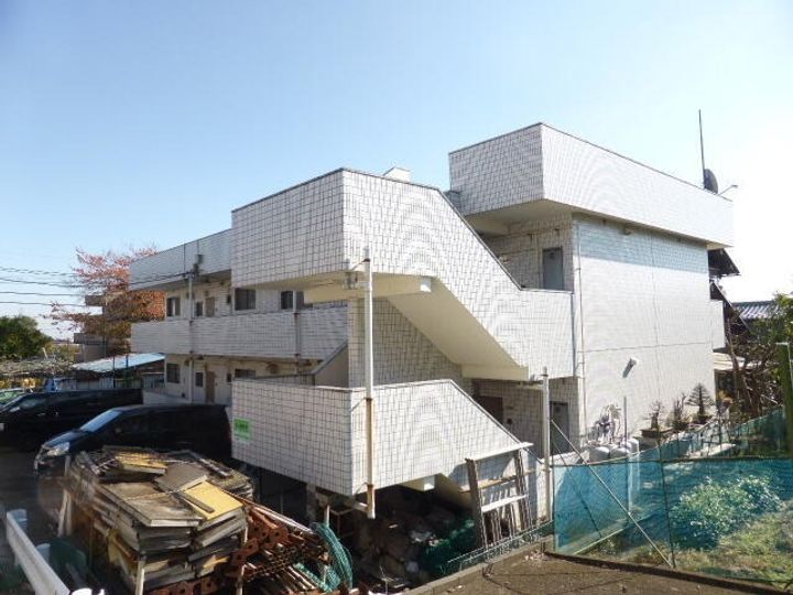 グリーンヒルタカハシの外観