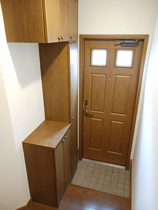 福島県伊達市保原町字西町(アパート)の賃貸物件の玄関