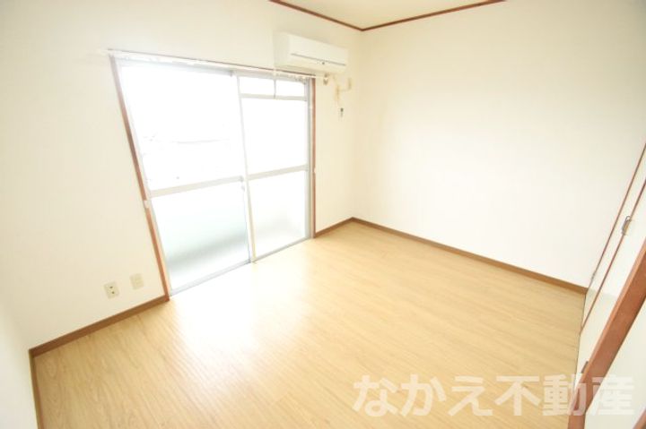 徳島県小松島市横須町(マンション)の賃貸物件の居間