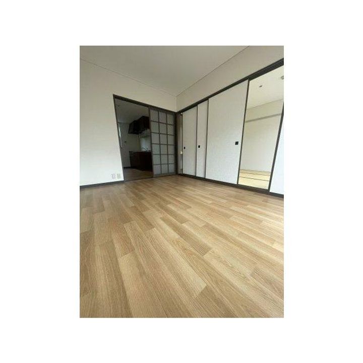 神奈川県横浜市戸塚区前田町(アパート)の賃貸物件の居間