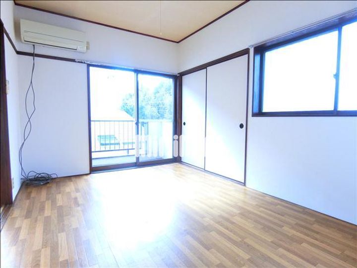 コーポ清雅の居間