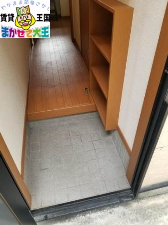 ユーロハイツ大橋の玄関