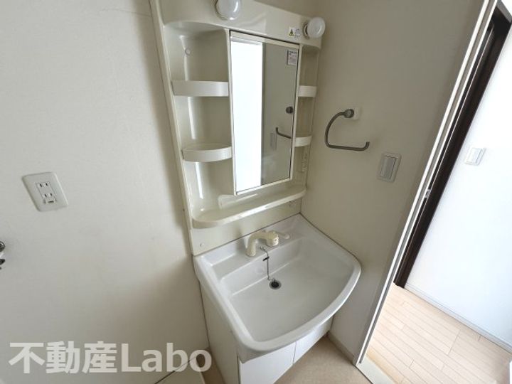 徳島県板野郡藍住町奥野字猪熊(マンション)の賃貸物件の内装