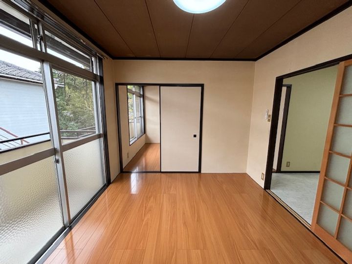 長島ハイツの居間