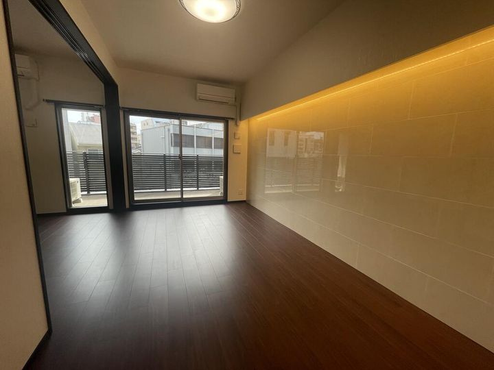 プレジオ九条の居間