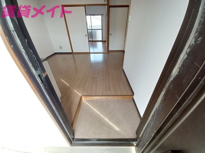 エスポワールすずきの玄関