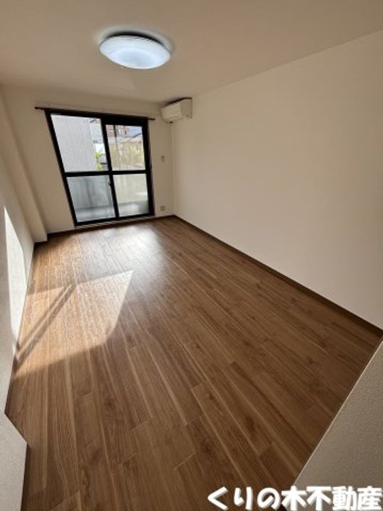 フィネス今治の居間