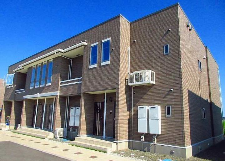 エレンシアM IIの外観