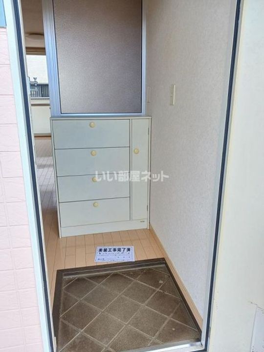 アメニティースリーの玄関