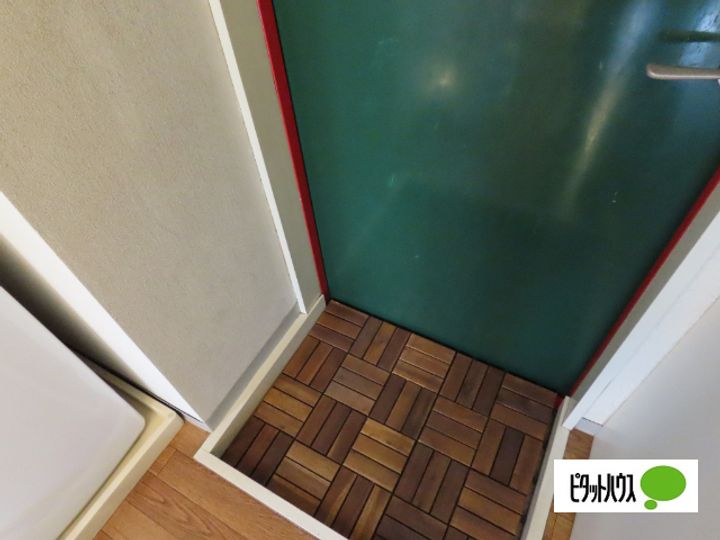 グリンイーストの玄関