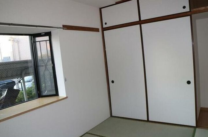 りぶいんしらゆり星の内装