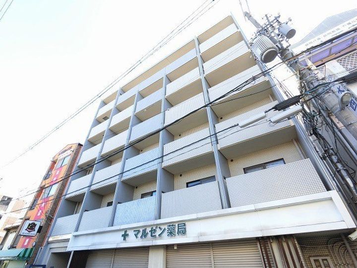 グランディール三津屋の外観