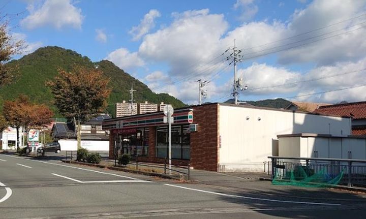 セントピアの周辺