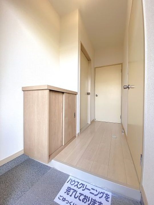 スターハイツの玄関