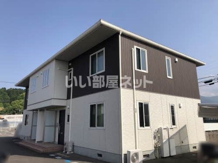 グランマスト郷 D棟の外観