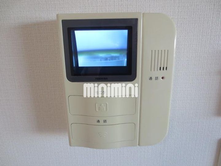 コラージュIIの内装