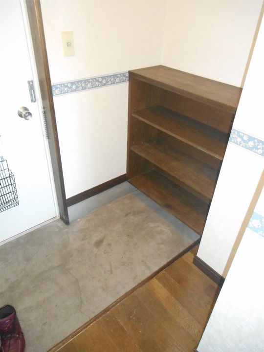 メゾンジョリの玄関