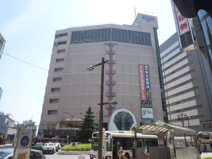 レトワル明神町ビルの周辺