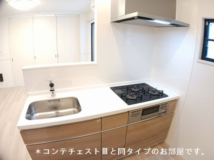 滋賀県彦根市立花町(アパート)の賃貸物件の居間