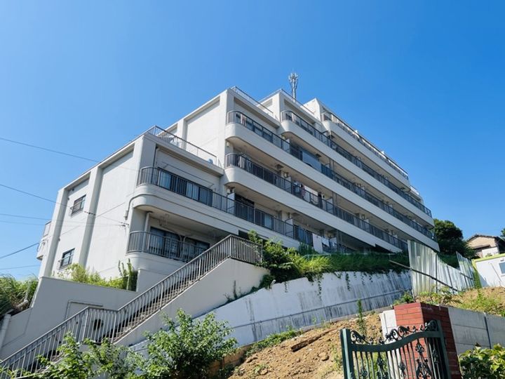 ハイラーク西谷の外観