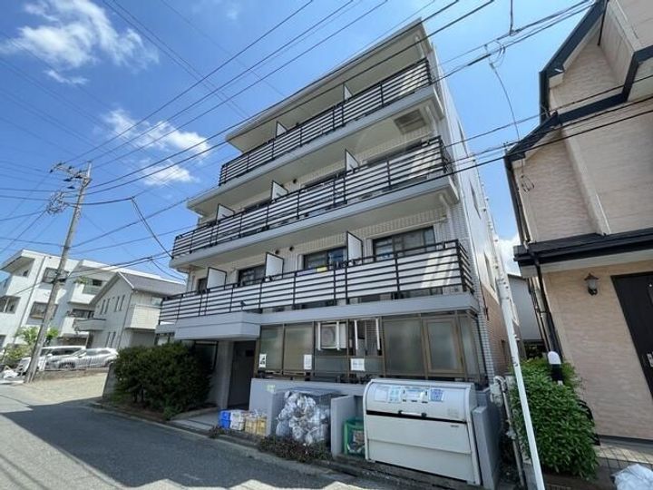 ユーカリハイツ八王子の外観