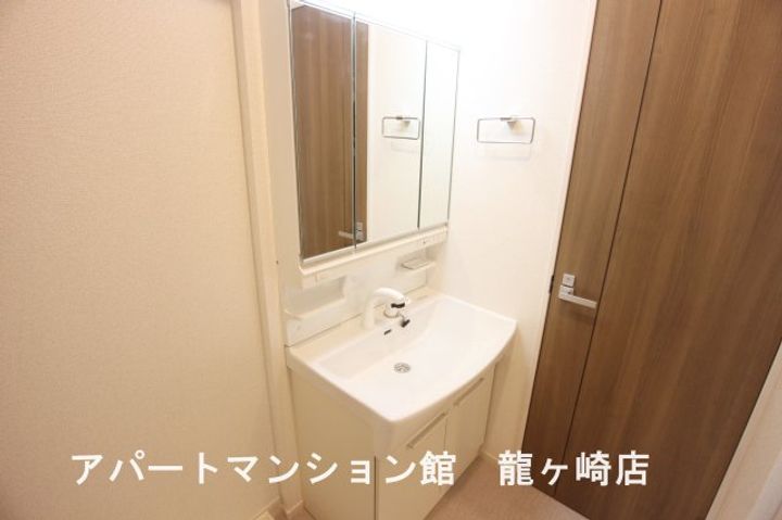 リーフレットIIの内装