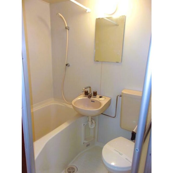 タプラ下荻野の風呂