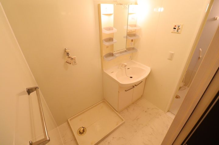 神奈川県横浜市鶴見区上末吉5(アパート)の賃貸物件の内装